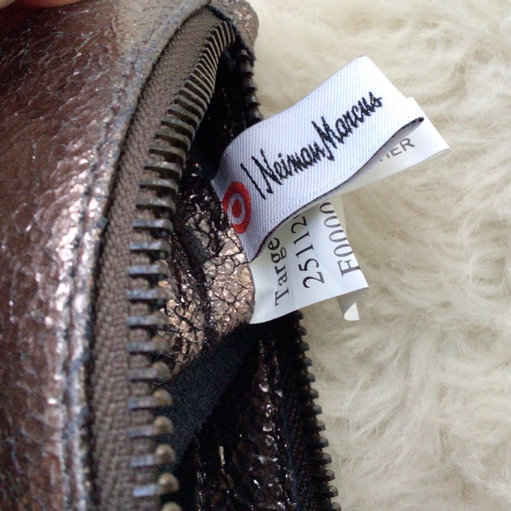 Marc Jacobs 100% Metallic Leather Top Zip Signature Clutch - Picture 6 of 9